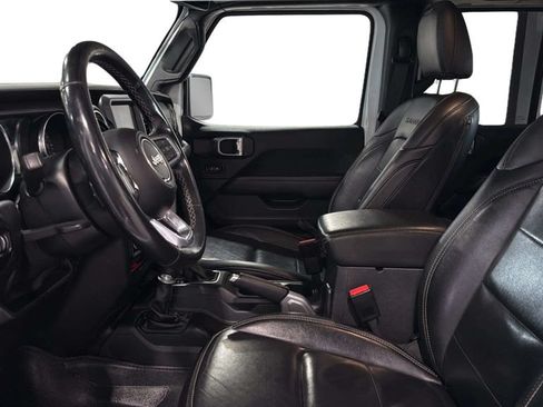 Used 2021 Jeep Wrangler Unlimited Sahara w/ Uconnect 4C Nav & Sound Group AWD/4WD image 21