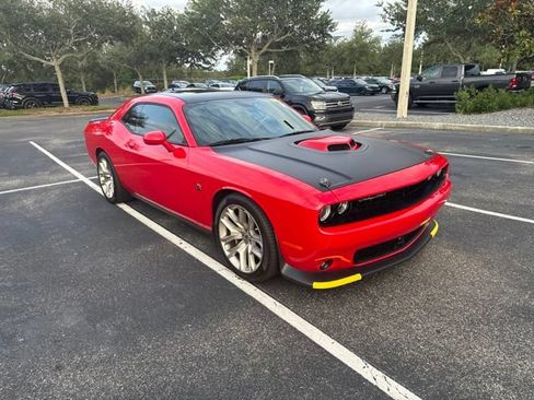 Used 2020 Dodge Challenger R/T Scat Pack RWD image 2