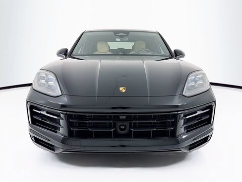 New 2026 Porsche Cayenne Coupe AWD/4WD image 6