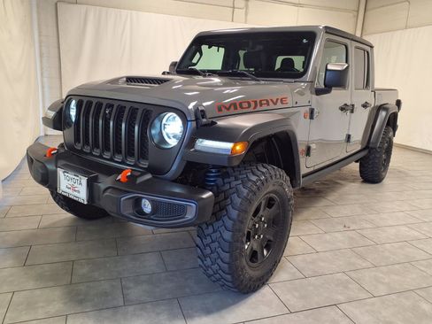 Used 2021 Jeep Gladiator Mojave image 3