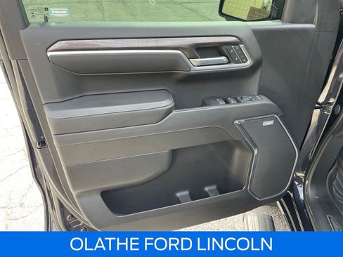 Used 2022 Chevrolet Silverado 1500 LTZ image 12