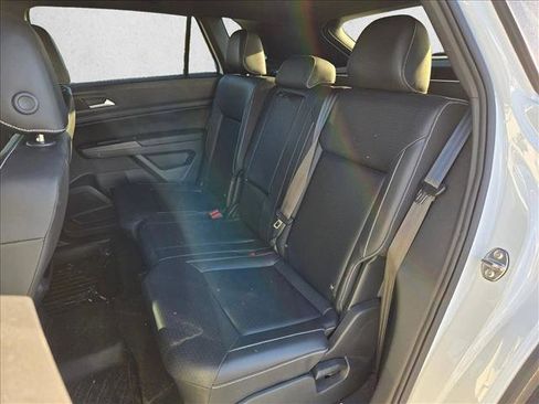 Used 2020 Volkswagen Atlas Cross Sport SEL R-Line image 17