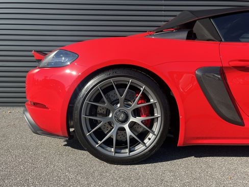 Certified 2025 Porsche 718 Boxster Spyder RS image 17