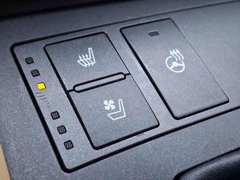 Used 2020 Lexus RC 300 AWD w/ Premium Package image 22