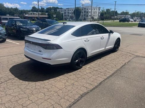 Used 2025 Honda Accord Sport image 15