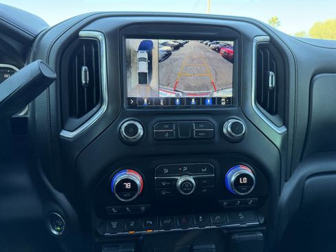 Used 2021 GMC Sierra 2500 AT4 w/ AT4 Premium Plus Package image 24