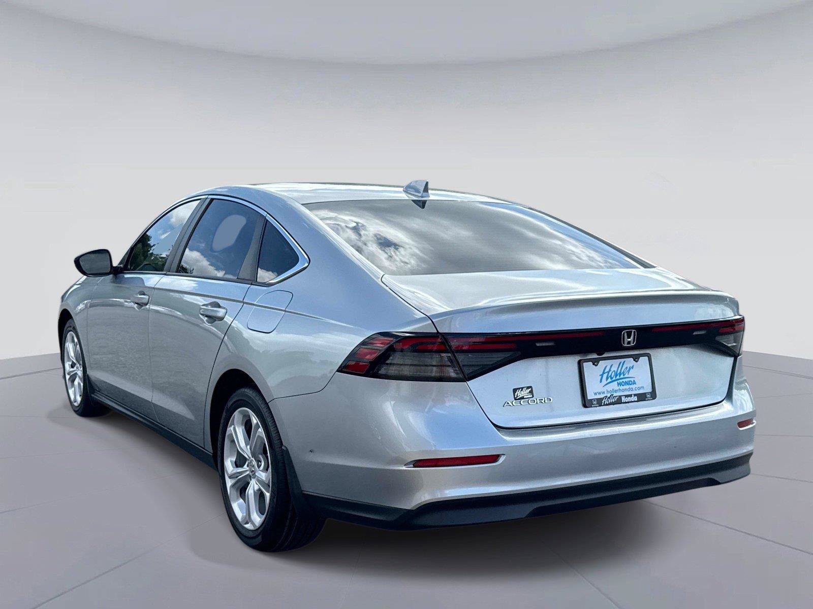 Certified 2024 Honda Accord LX image 6