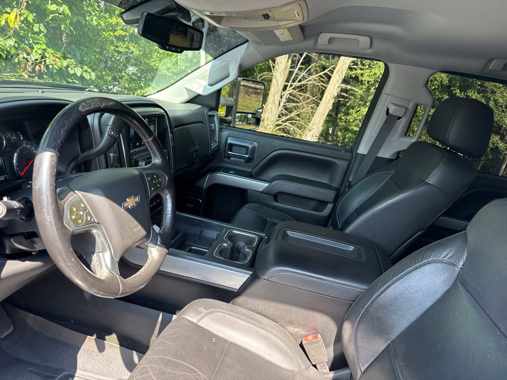 Used 2015 Chevrolet Silverado 2500 LTZ w/ Duramax Plus Package AWD/4WD image 2