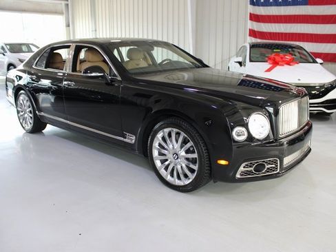 Used 2017 Bentley Mulsanne image 57