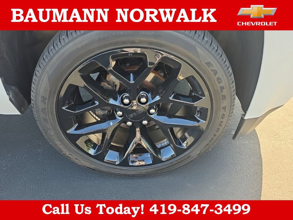 Used 2017 GMC Yukon XL Denali w/ Open Road Package AWD/4WD image 27