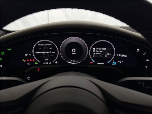 Certified 2025 Porsche Taycan 4S image 20