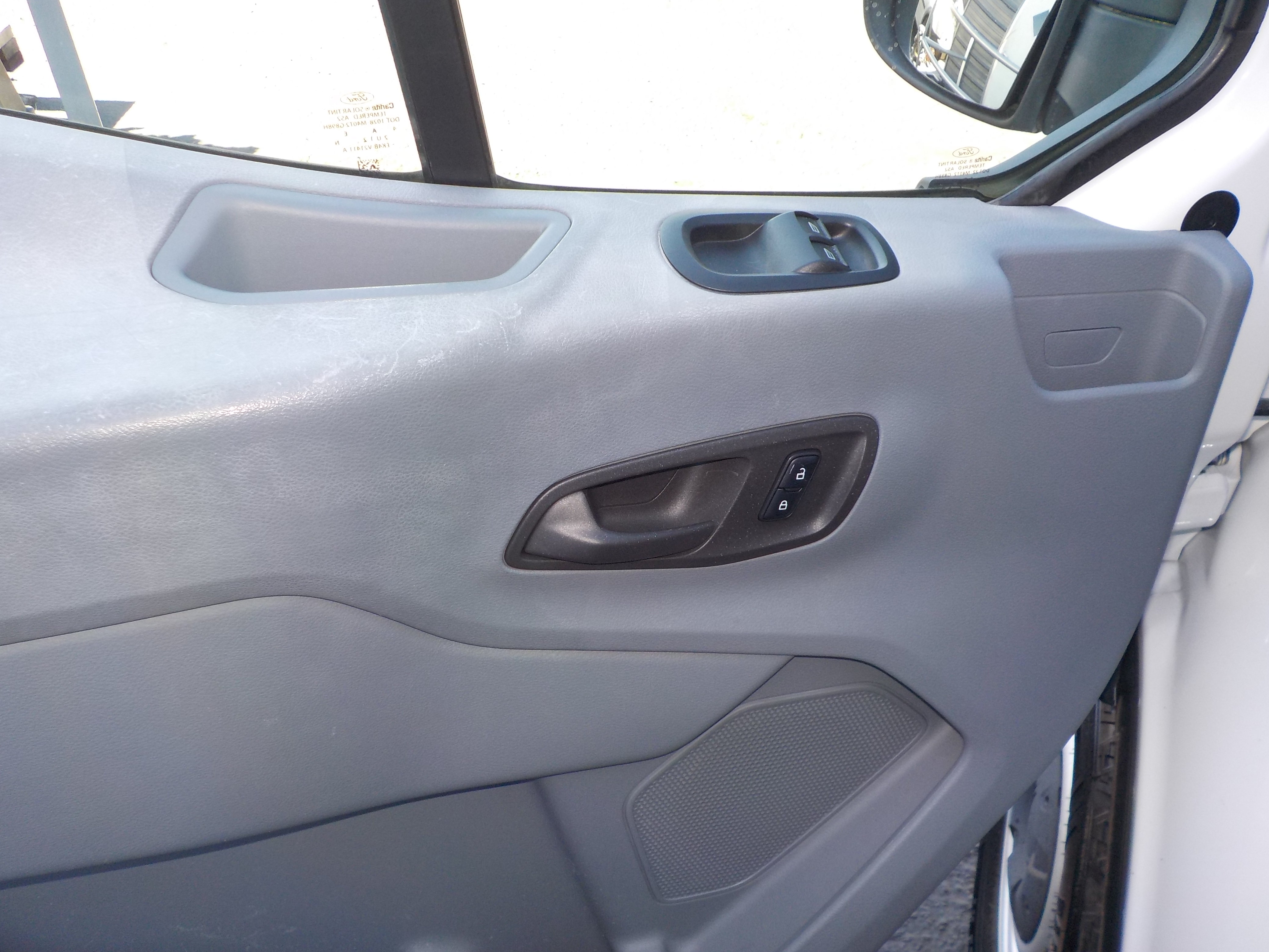 Used 2015 Ford Transit 150 130 Low Roof RWD image 14