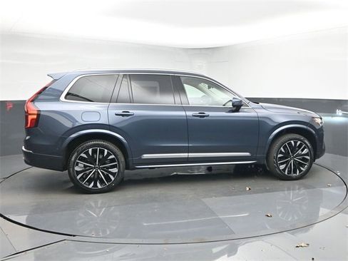 New 2026 Volvo XC90 B6 Ultra image 8
