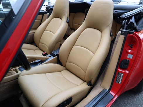 Used 1995 Porsche 911 Carrera RWD image 28