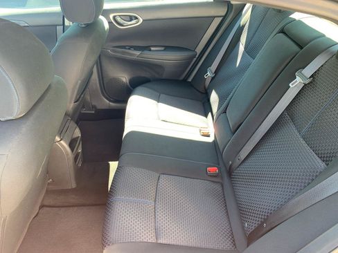 Used 2019 Nissan Sentra SR FWD image 9