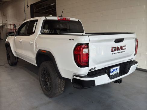 New 2026 GMC Canyon Elevation image 41