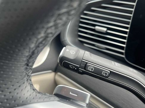 Certified 2025 Mercedes-Benz GLS 450 4MATIC image 43
