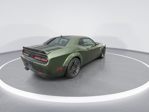 Used 2018 Dodge Challenger SRT Hellcat RWD image 19