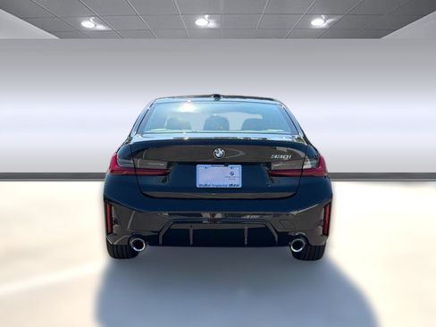Used 2026 BMW 330i Sedan w/ M Sport Package RWD image 8