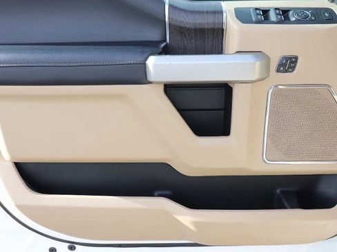 Certified 2020 Ford F250 Lariat w/ Lariat Ultimate Package image 19