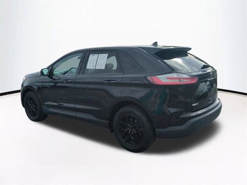 Used 2021 Ford Edge SE FWD image 7