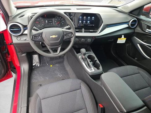 New 2026 Chevrolet Trax LS w/ LS Convenience Package image 14