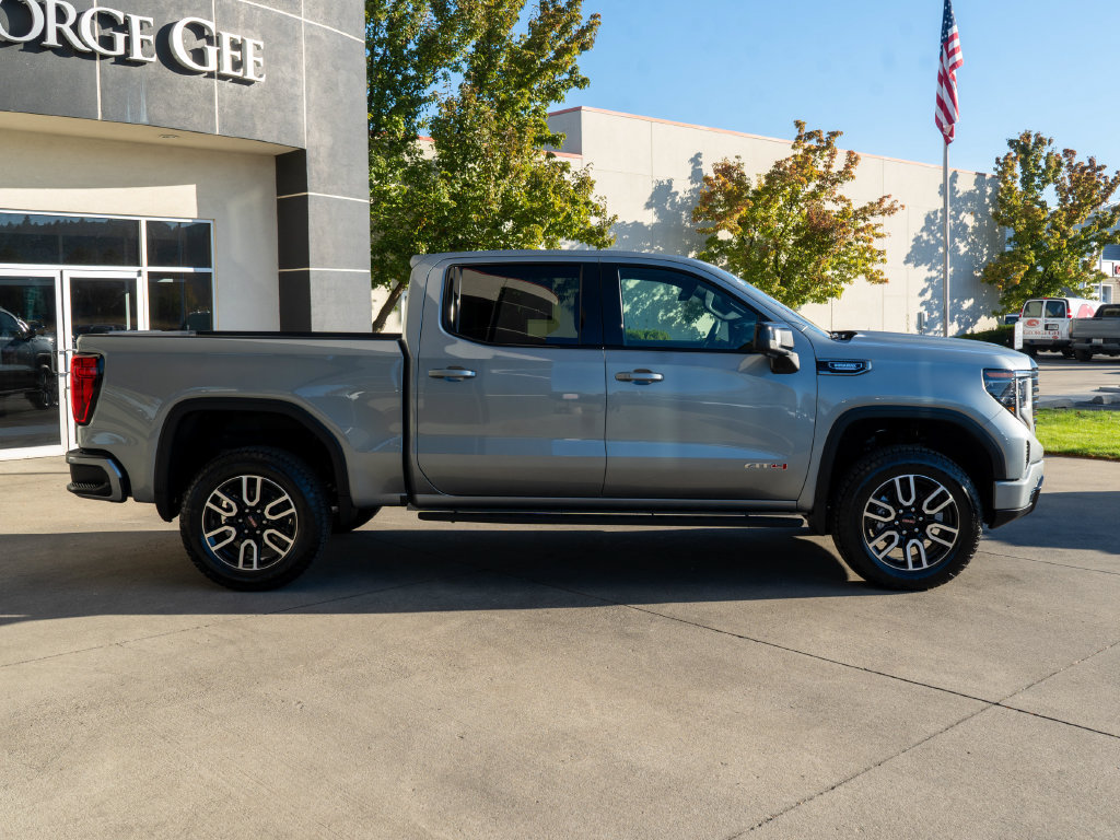 Used 2026 GMC Sierra 1500 AT4 w/ AT4 Premium Package AWD/4WD image 9
