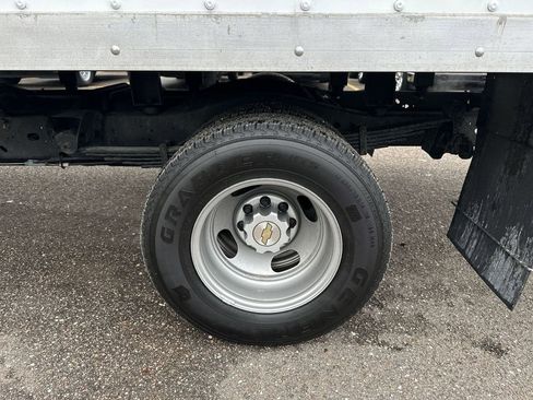 New 2024 Chevrolet Express 3500 Work Van w/ Power Convenience Package image 23