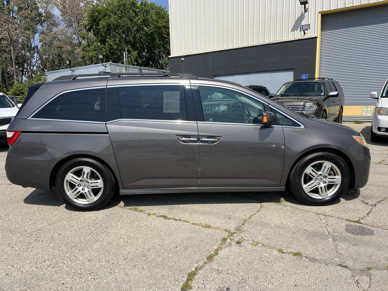 Used 2012 Honda Odyssey Touring image 4