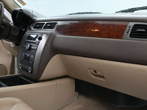 Used 2011 GMC Yukon SLT w/ Regional Value Package RWD image 29