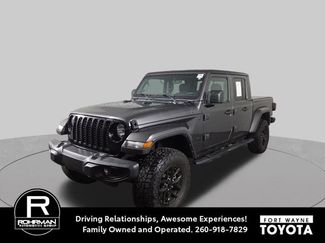 Used 2022 Jeep Gladiator Sport AWD/4WD video 1