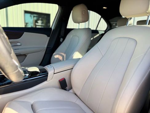 Used 2019 Mercedes-Benz A 220 image 11