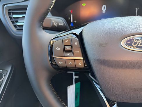 New 2026 Ford Escape SE w/ Class II Trailer Tow Package image 31