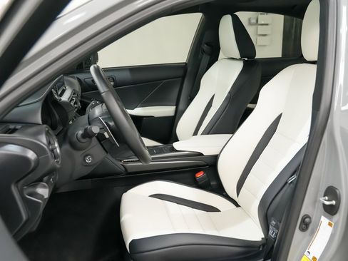 Used 2025 Lexus IS 350 F Sport image 5
