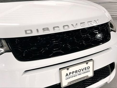 Certified 2025 Land Rover Discovery Sport S image 31