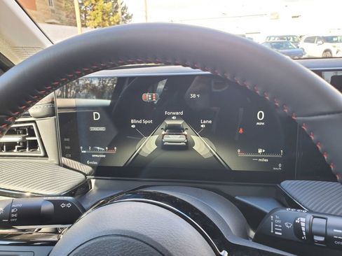 New 2026 Nissan Kicks SR image 23