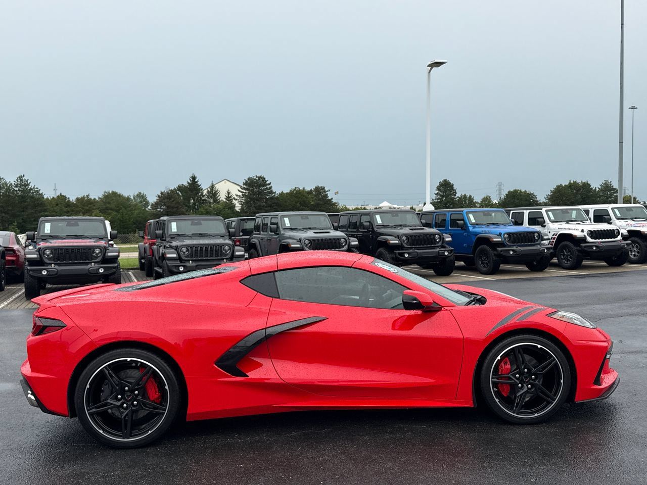 Used 2023 Chevrolet Corvette Stingray Premium Cpe w/ Chrome Exterior Badge Package RWD image 2