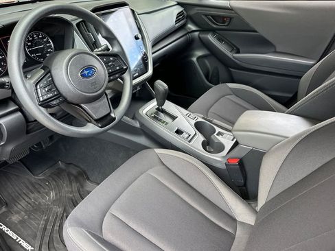 Used 2025 Subaru Crosstrek 2.0i Premium image 9