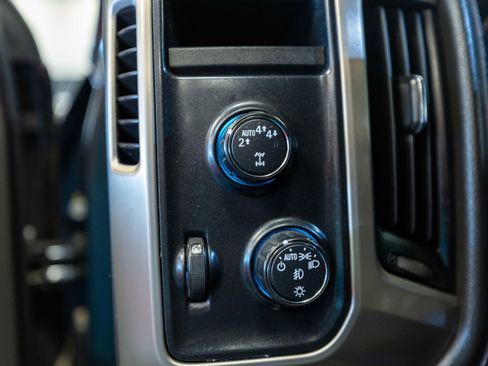 Used 2018 GMC Sierra 1500 Denali AWD/4WD image 12
