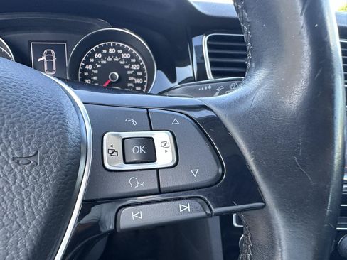 Used 2015 Volkswagen Golf S FWD image 18
