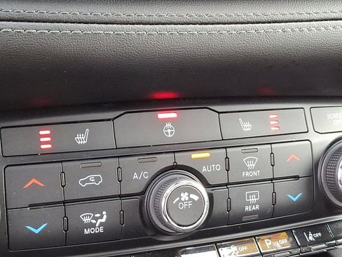 Certified 2022 Dodge Durango GT image 26