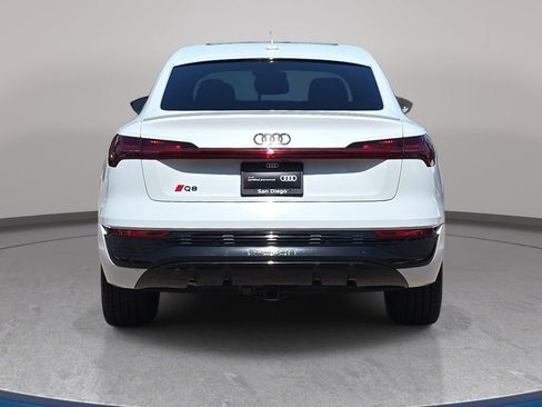 Certified 2024 Audi Q8 e-tron Prestige AWD/4WD image 7