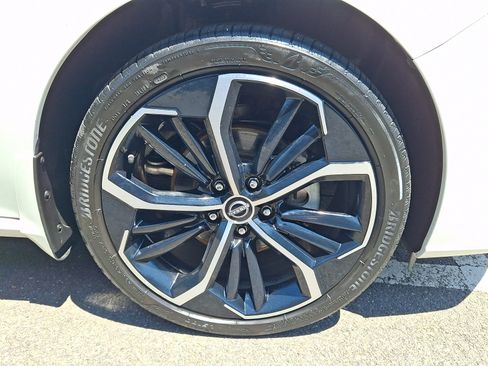 Certified 2023 Nissan Altima 2.5 SR AWD/4WD image 8