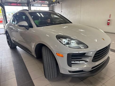 Used 2021 Porsche Macan AWD/4WD image 3