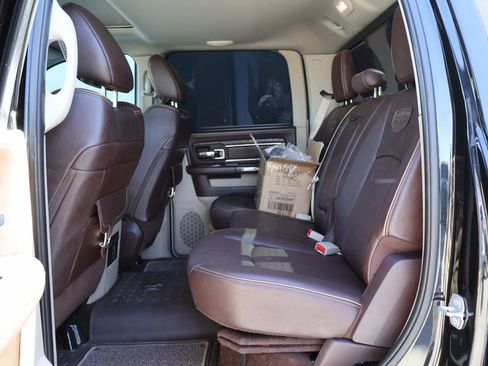 Used 2018 RAM 3500 Laramie Longhorn image 11