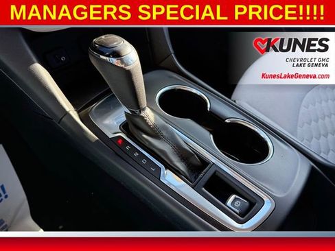 Used 2018 Chevrolet Equinox LS image 23