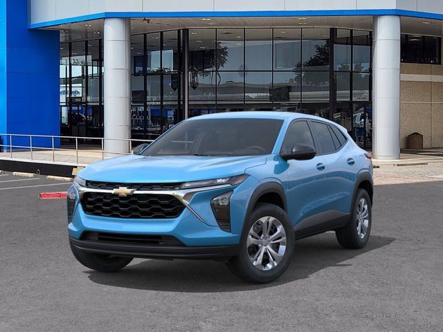 New 2026 Chevrolet Trax LS w/ Driver Confidence Package FWD image 6