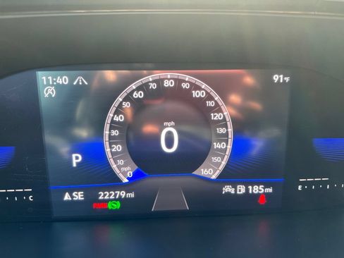 Certified 2023 Volkswagen Taos SE w/ Panoramic Sunroof Package AWD/4WD image 13