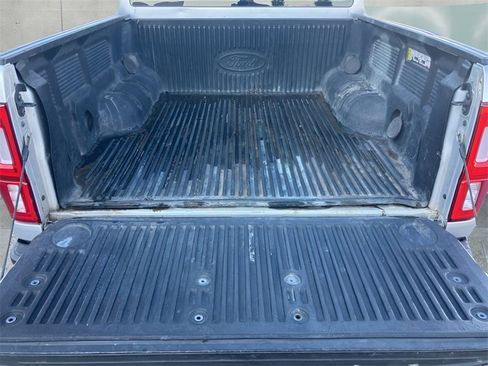 Used 2019 Ford Ranger XL w/ Equipment Group 101A Mid image 11