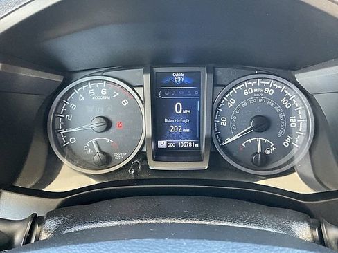 Used 2017 Toyota Tacoma TRD Sport w/ Premium & Technology Package RWD image 22
